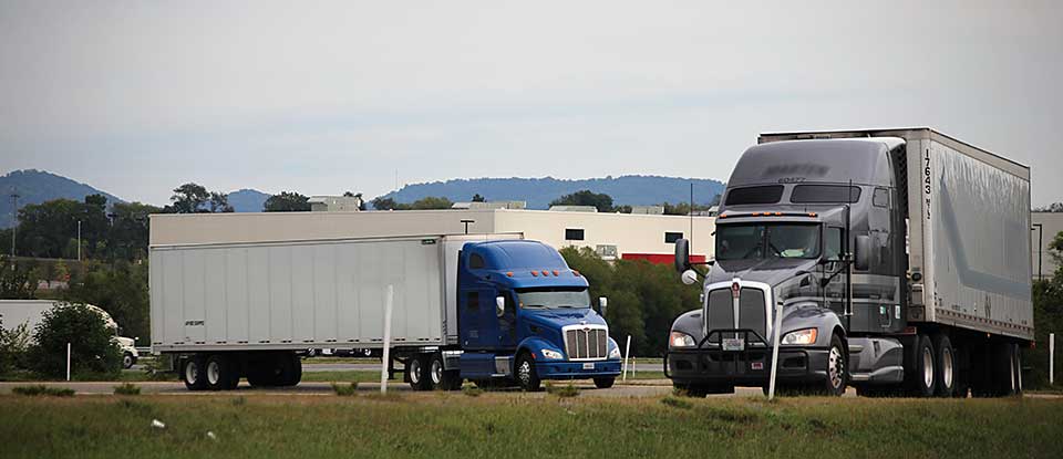 sign-on bonuses trucks-ramp-img_9696